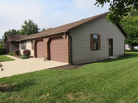 3rd image of 370 New Haven Dr