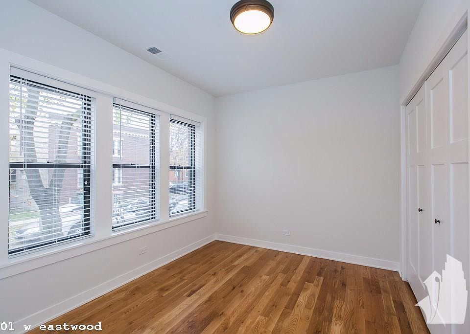 1st image of 2201 W Eastwood Ave #425