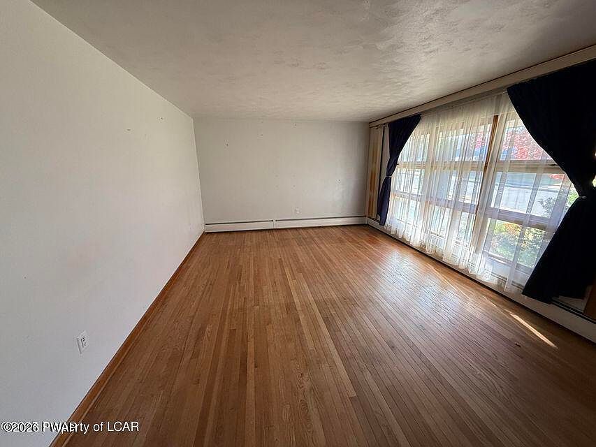 2nd image of 330 E Thomas St