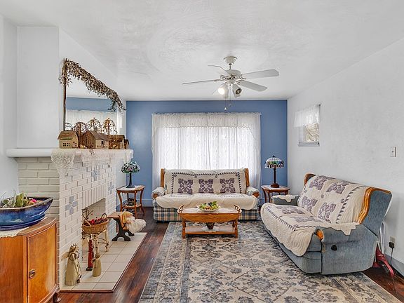 5th image of 1002 Summit St