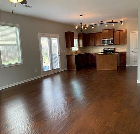 5th image of 226 Collingsworth Trce
