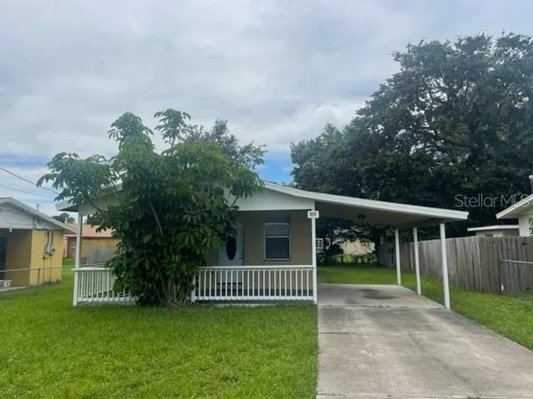 810 Oleander St, New Smyrna Beach, FL 32168