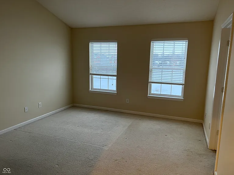 3522 Golden Gate Dr N — Photo 19
