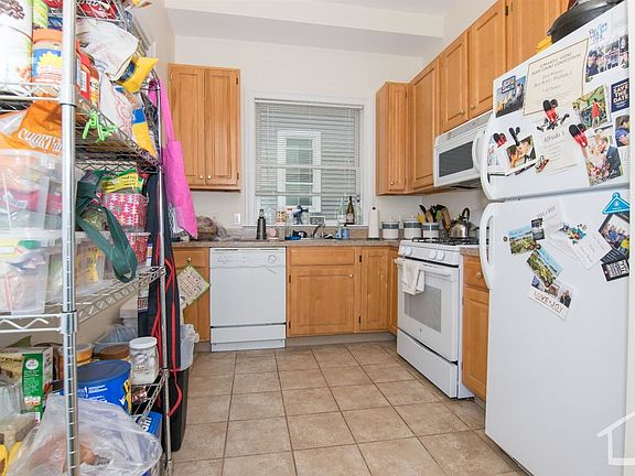 9 Gardner Ter. #2 Boston (Allston) Unit Photo 4