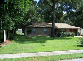 600 W Fountain St, Fruitland Park, FL 34731