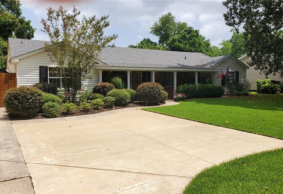 1st image of 312 Whitfield Dr