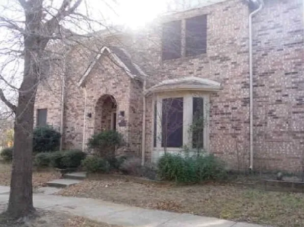 1528 Chestnut Dr, Aubrey, TX 76227