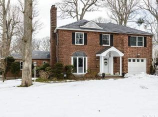 95 Dartmouth Rd, Manhasset, NY 11030