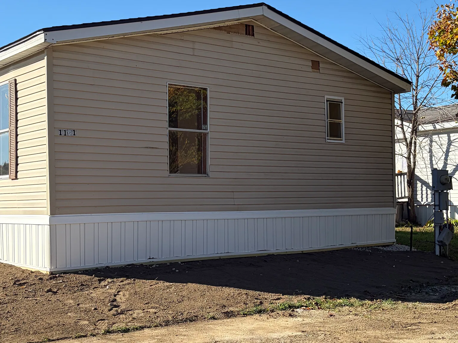 3 bed, 1056 sqft, $1,200 — Photo 1