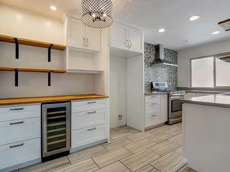 269 Aurora Ave — Photo 6