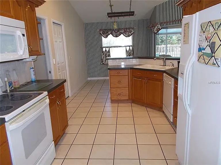 717 Gulf Coast Blvd — Photo 14