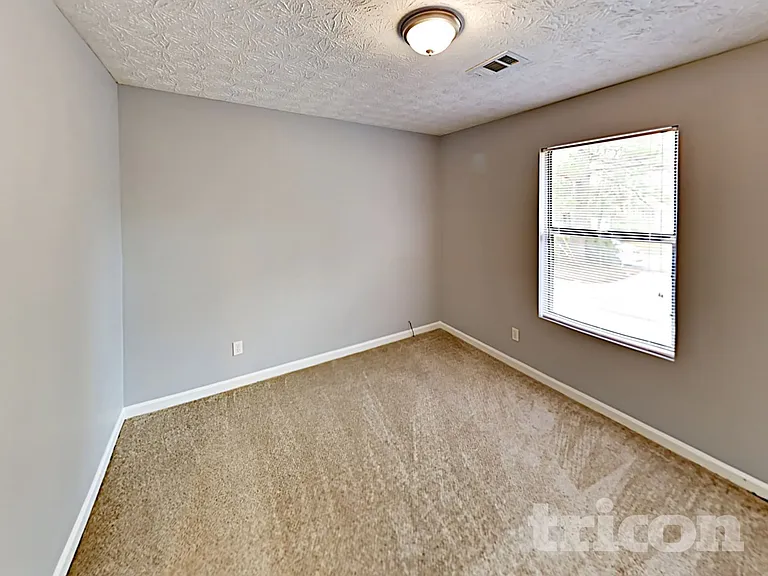 3341 Goldenchain Dr — Photo 24