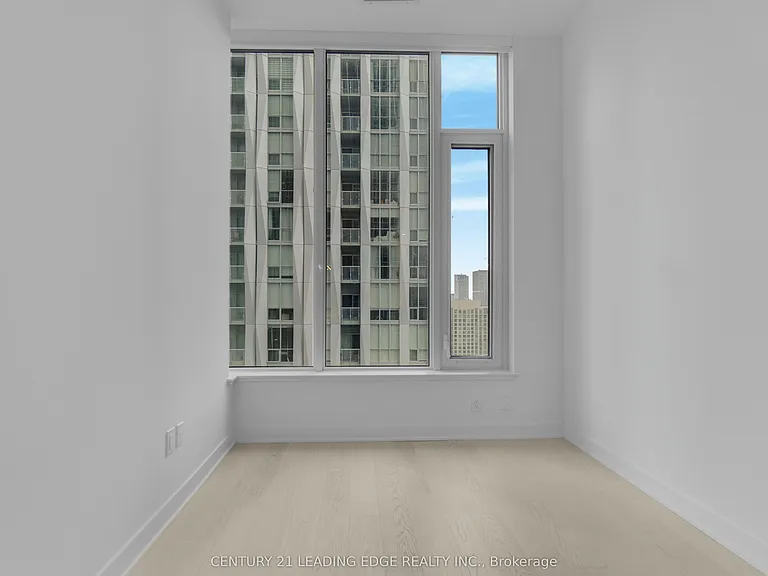 11 Yorkville Ave #3005 — Photo 20