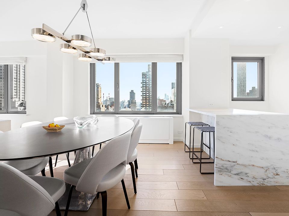 1st image of 200 E 62nd St APT 20A
