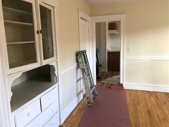 4th image of 61 Bishop Allen Dr APT 2