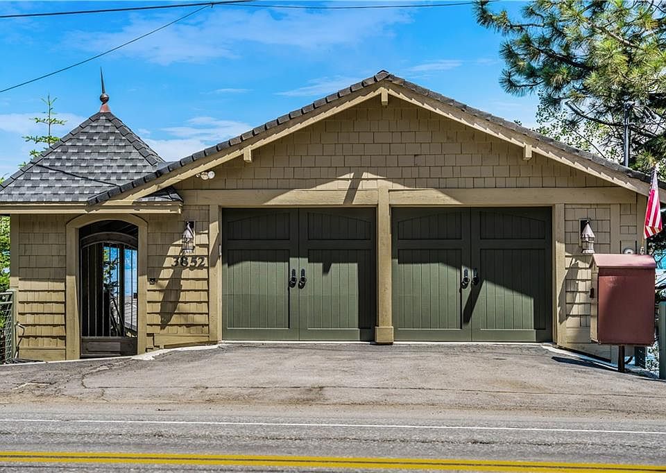 1st image of 3852 N Lake Blvd