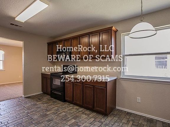 4th image of 1501 Copper Creek Dr