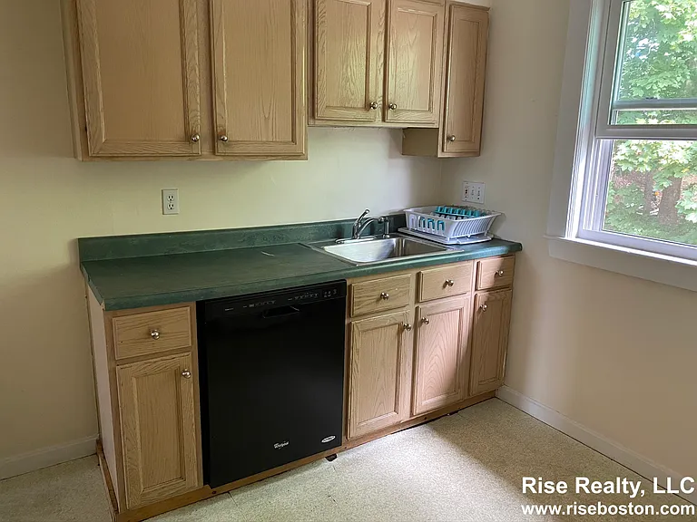 28 Manet Rd #1 — Photo 7