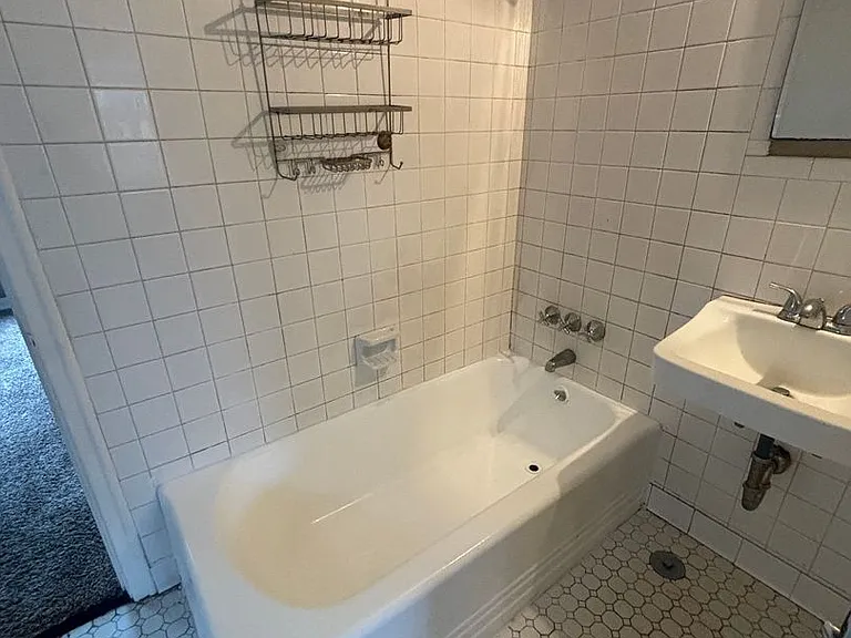3840 Creswell Ave #1 — Photo 6