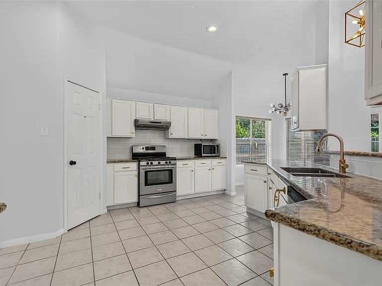 7206 Glen Rosa Dr — Photo 19