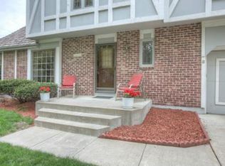 10156 Mackey St, Overland Park, KS 66212