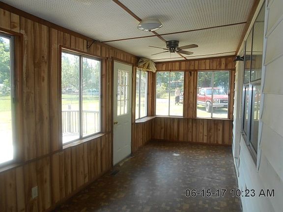 5th image of 8011 Summit Dr