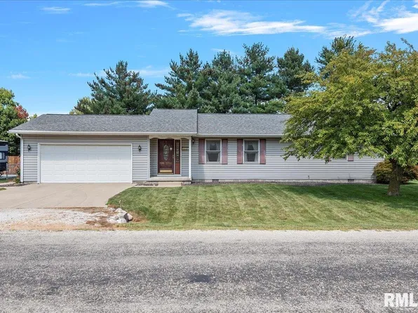 1101 Monroe St, Pawnee, IL 62558