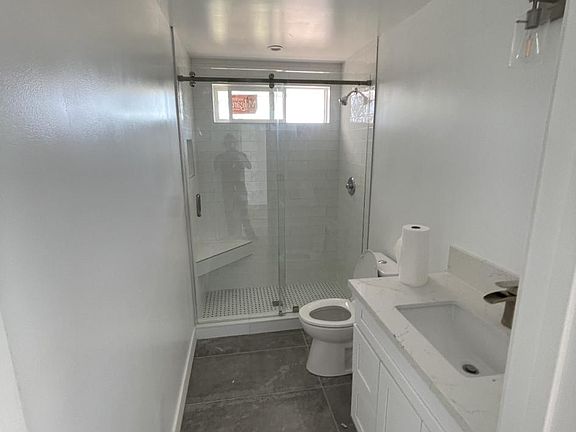 4th image of 8602 Penfield Ave