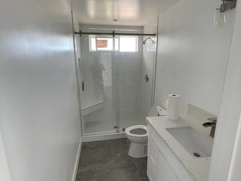8602 Penfield Ave — Photo 4