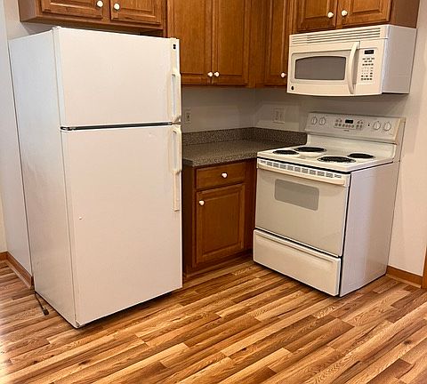 5th image of 1 Rhubena St #2L
