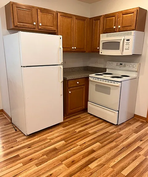 1 Rhubena St #2L — Photo 5