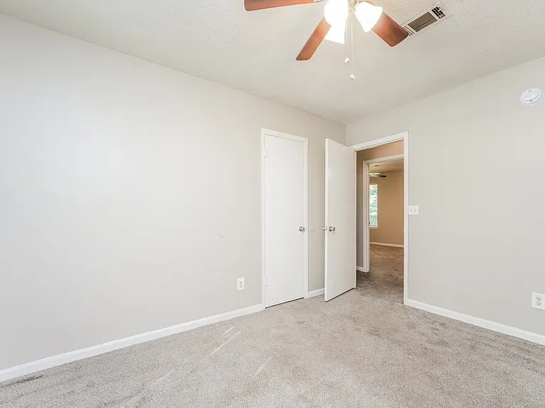 1115 Forest Path — Photo 14