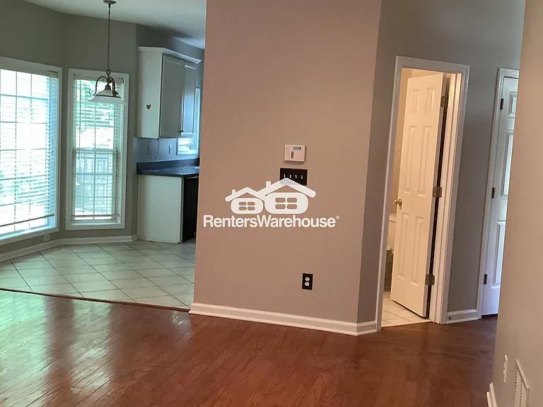 2983 Rosebrook Dr — Photo 9