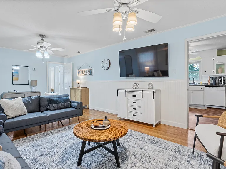 807 Ruth Ave — Photo 17