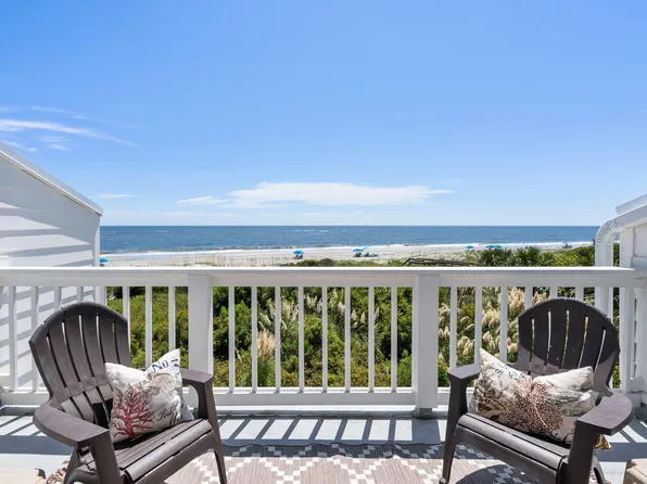 7 Beach Club Villas Ct, Isle Of Palms, SC 29451