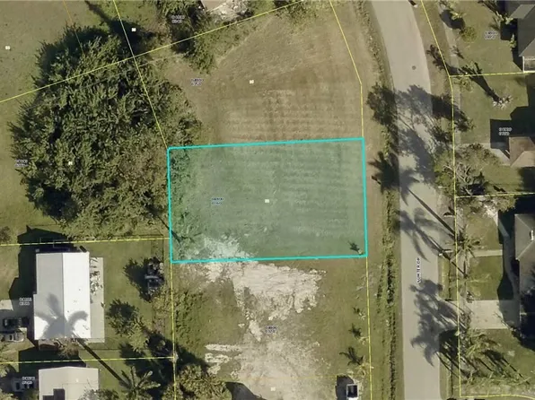 1064 Sumter Dr, Fort Myers, FL 33905