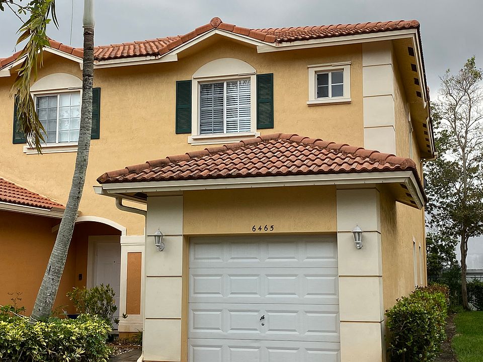 Townhouse Front