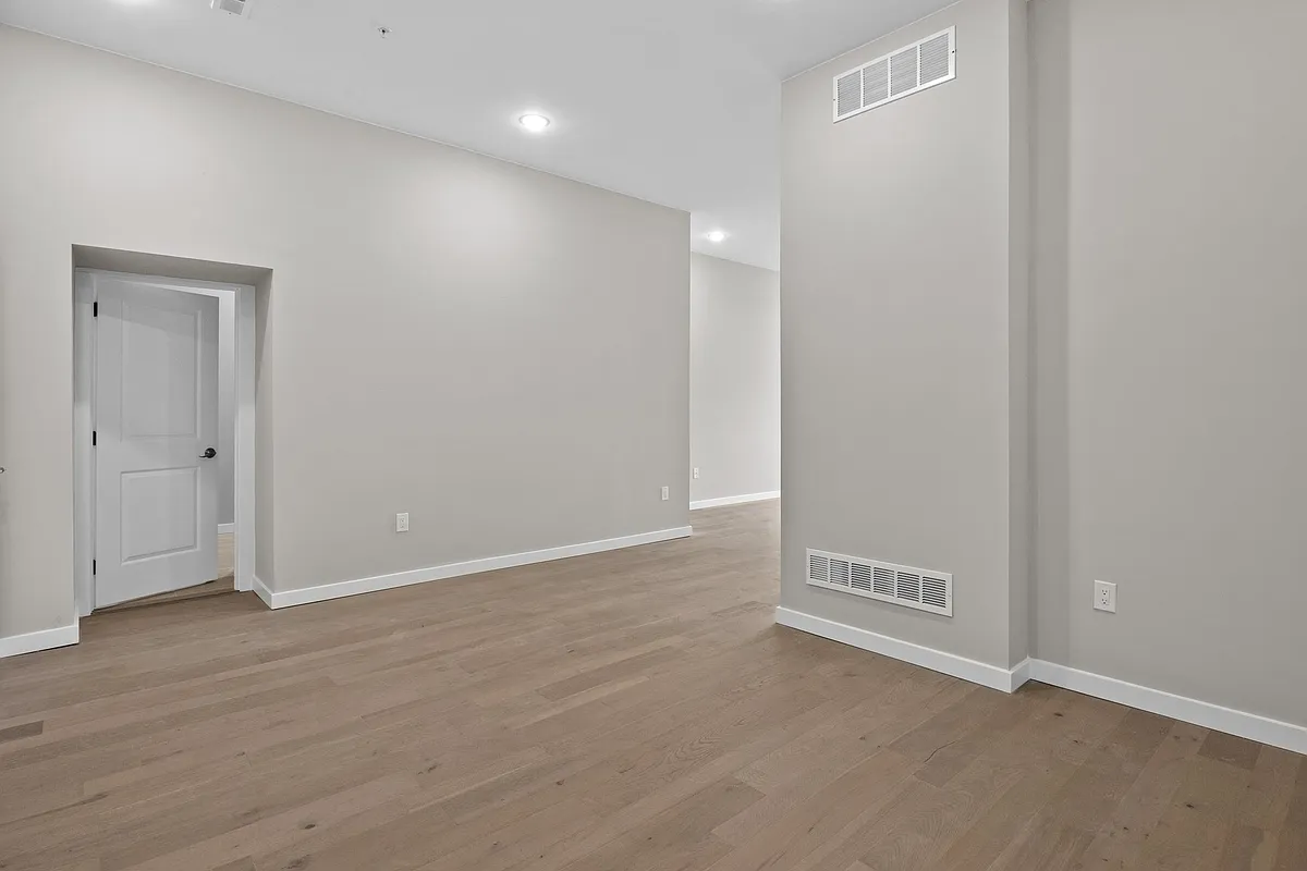 Building Photo - 418 Jefferson Ave #2