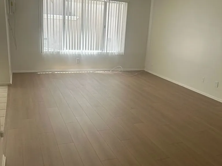 Classic West Hollywood area Apartment complex Walking Distance to Cedar Sinai — Photo 7