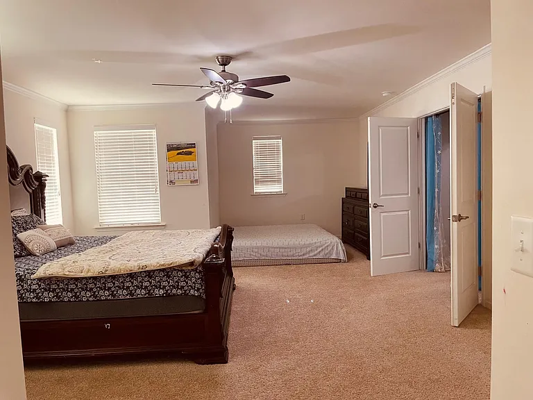 4860 Lily Garden Dr — Photo 32