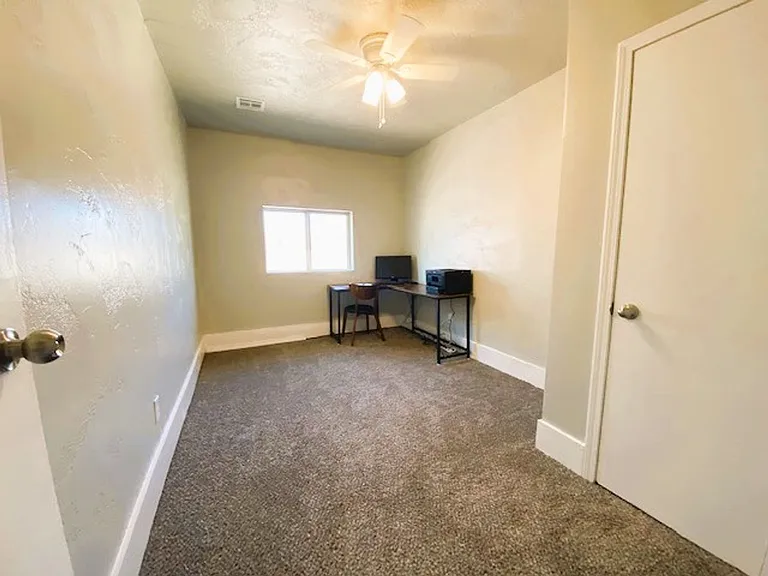 1100 Elmhurst St — Photo 16