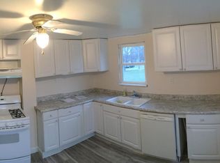339 Woodlawn Ave APT B, Aurora, IL 60506