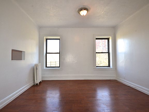 2nd image of 491 Dekalb Ave APT 6