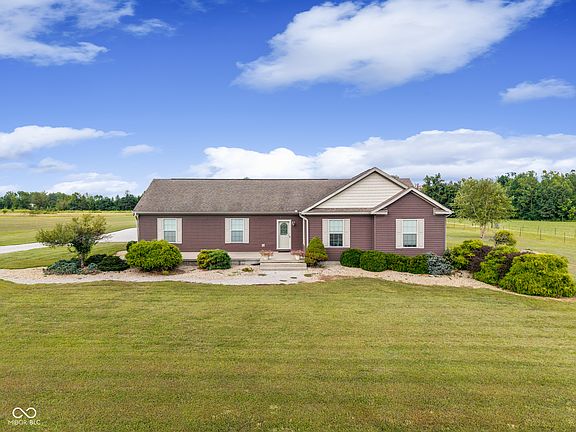 4th image of 11972 E County Road 50 N