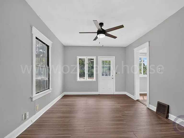 1023 Shadowlawn Dr — Photo 5