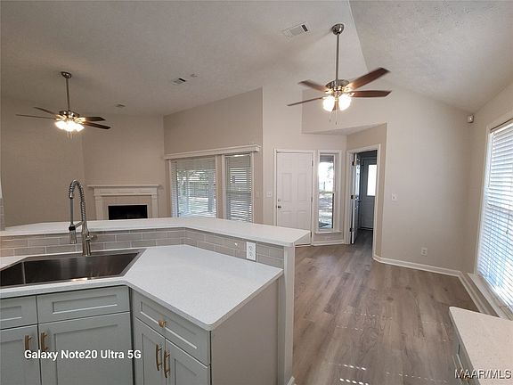 5th image of 6404 Deerwood Pl