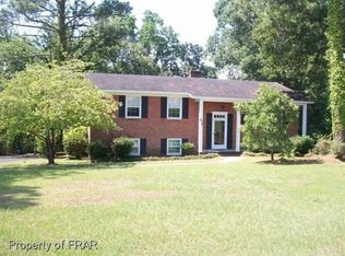 630 Galloway Dr, Fayetteville, NC 28303