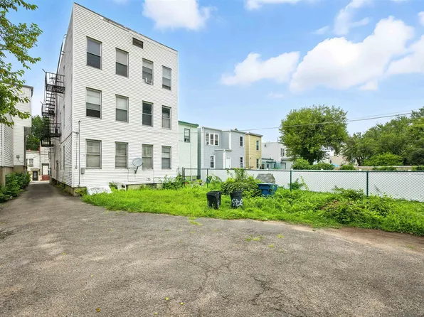 41 Stevens Avenue image 4 of 6