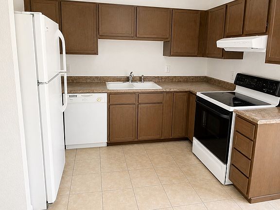 4th image of 340 Linn Ln