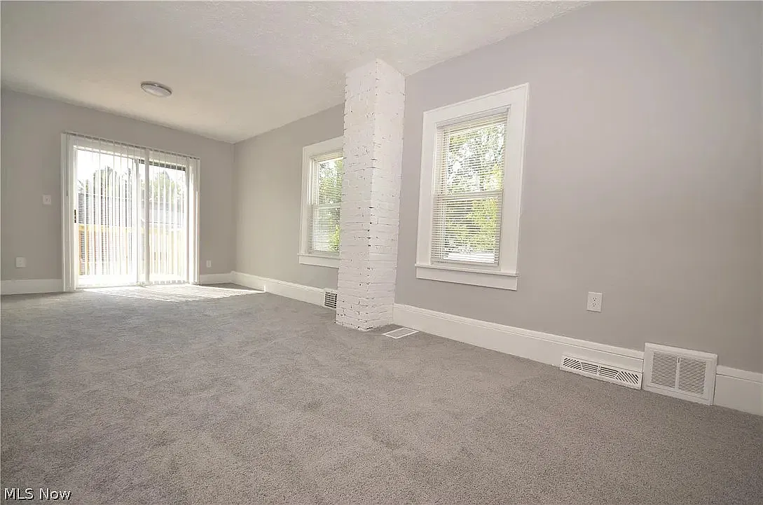 2 bed, 850 sqft, $1,200 — Photo 4